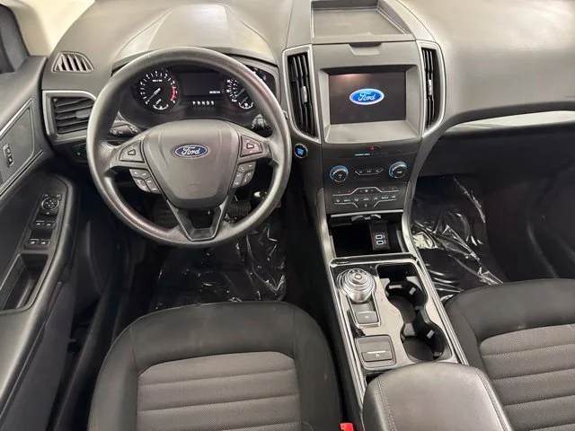 Used 2020 Blue Ford SE image 28