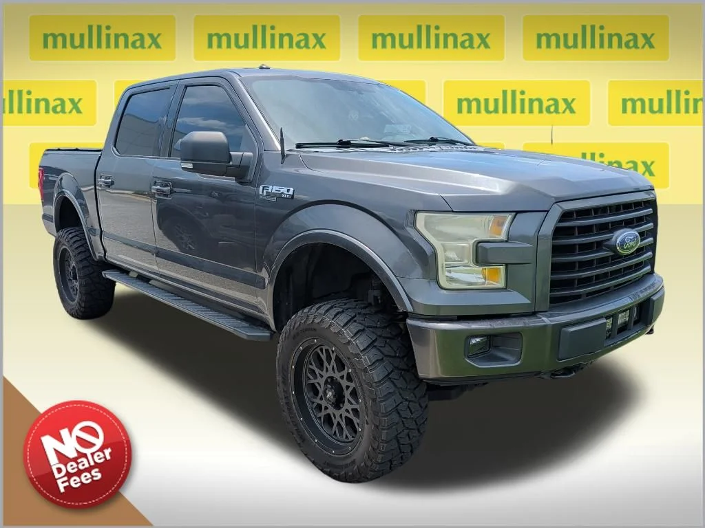 Used 2015 Gray Ford XLT image 1