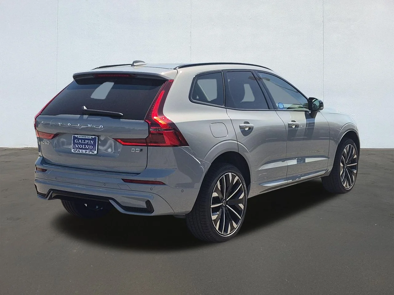 New 2026 Vapour Grey Volvo Ultra image 2