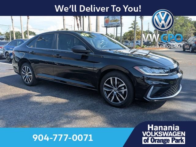 Certified Used 2025 Black Volkswagen 1.5T SE image 2