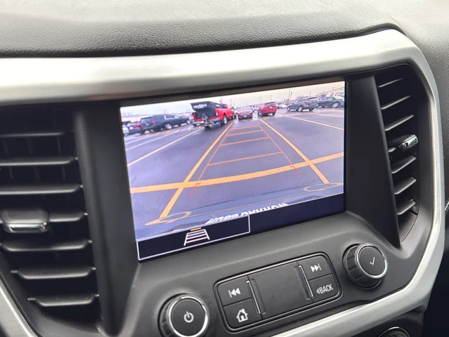 Used 2023 Silver GMC SLE image 30