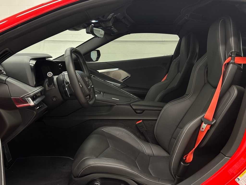 2025 Chevrolet Corvette 2LT - Photo 11