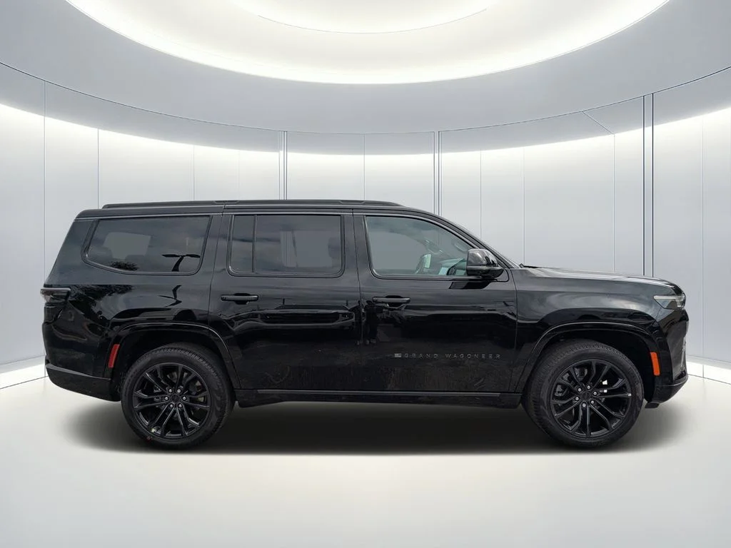 New 2026 High Gloss Black Exterior Paint Jeep Summit Obsidian image 3