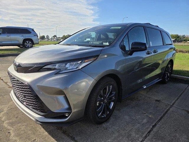 2026 Toyota Sienna XSE