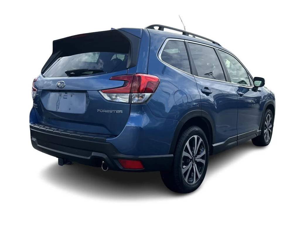 Used 2023 Horizon Blue Pearl Subaru Limited 2.5L CVT Low Mileage   Local BC image 14