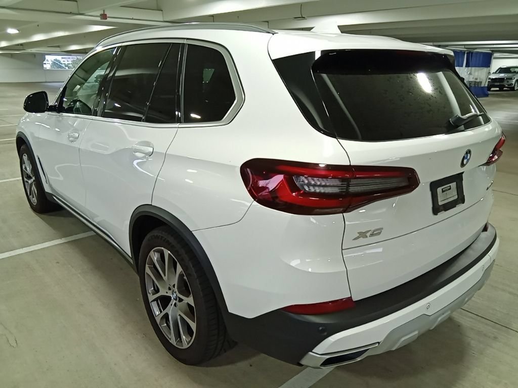 Used 2022 Alpine White BMW xDrive40i image 7