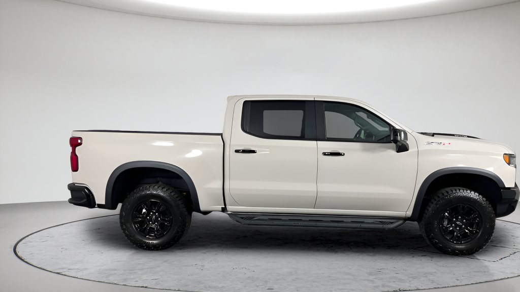 2026 Chevrolet Silverado 1500 ZR2 - Photo 2