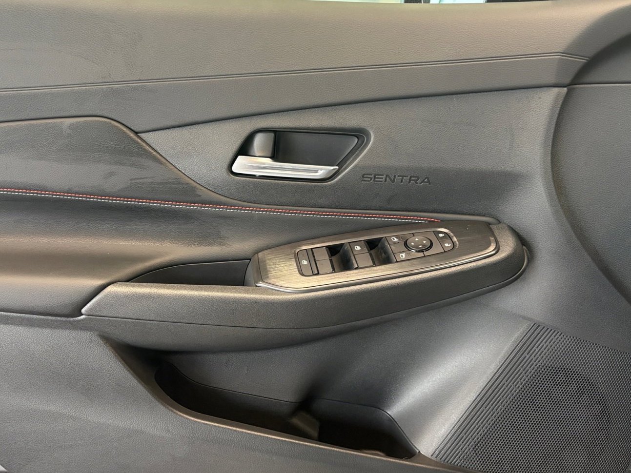 2026 Nissan Sentra SR - Photo 29