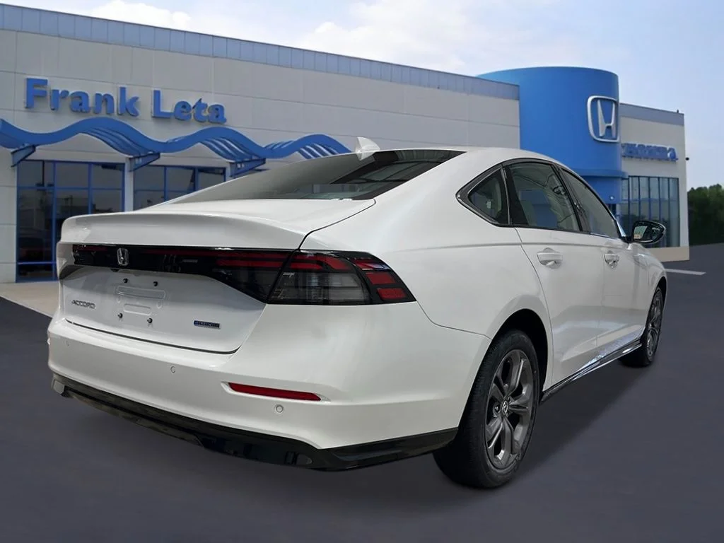 New 2026 Platinum White Pearl Honda EX-L image 7