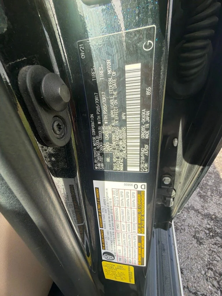 Used 2022 Black Toyota SR5 image 49