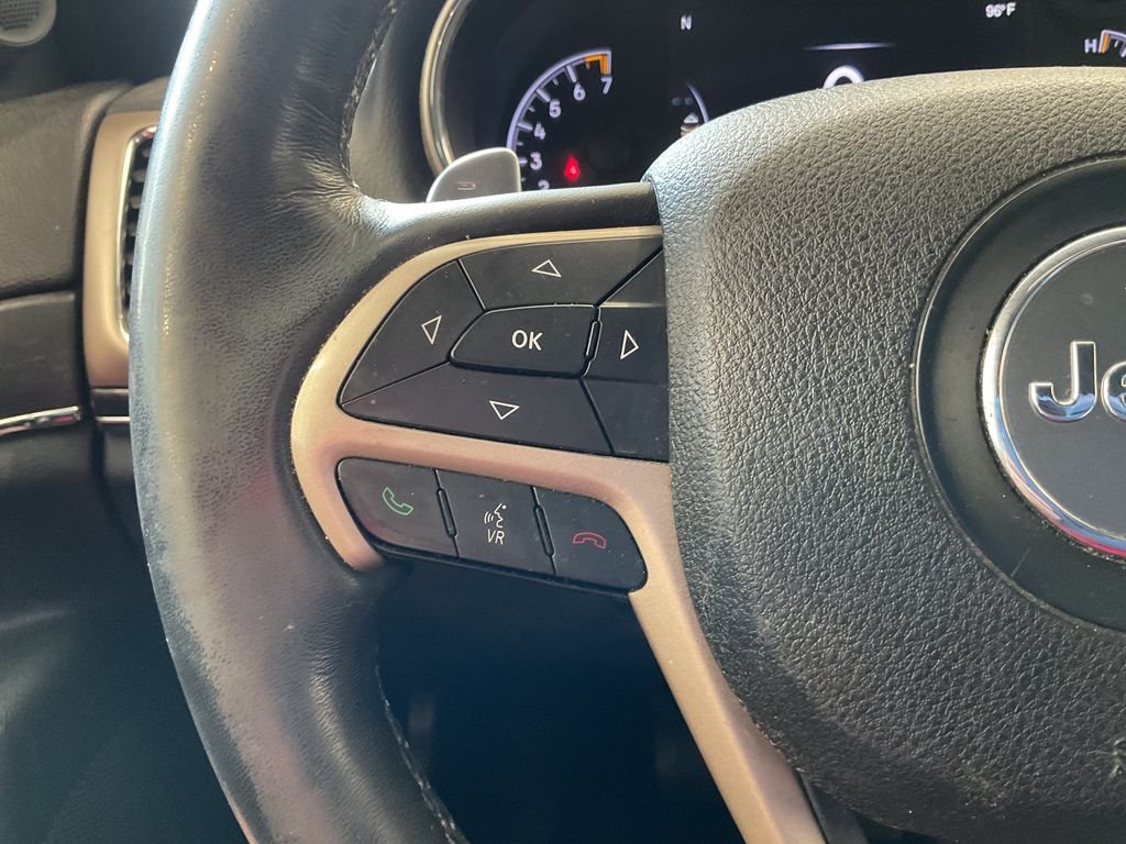 Used 2015 White Jeep Limited image 19