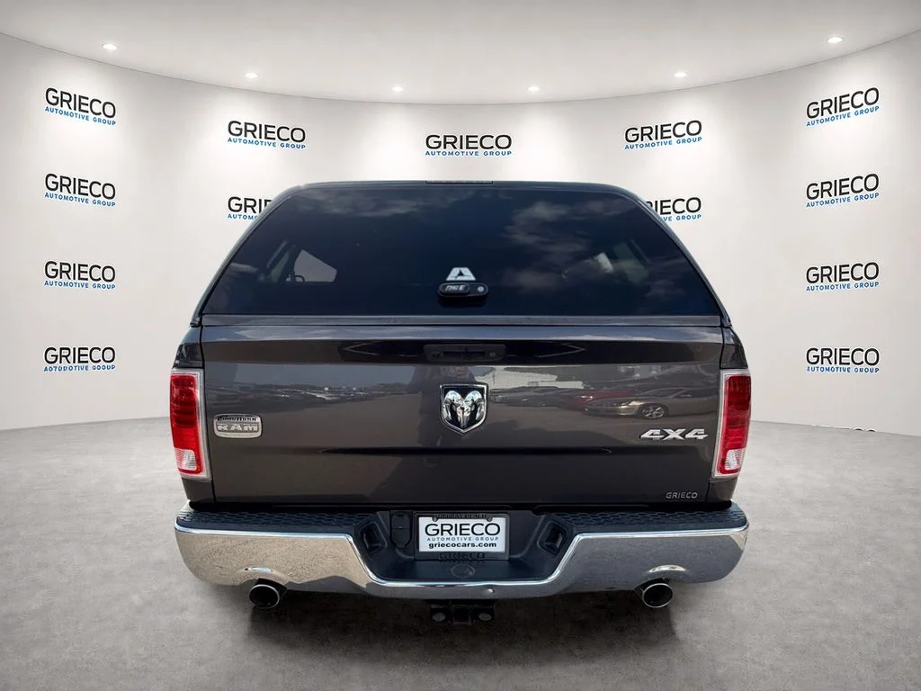 Used 2018 Granite Crystal Clearcoat Metallic Ram Laramie image 6