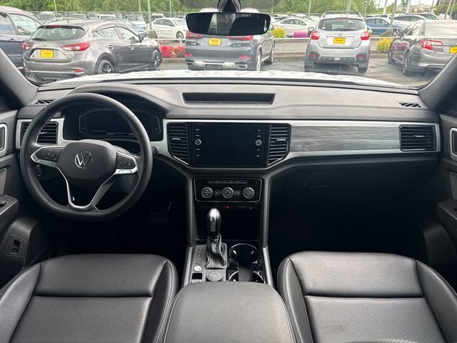 Used 2023 Pure White Volkswagen 3.6L V6 SE w/Technology image 11