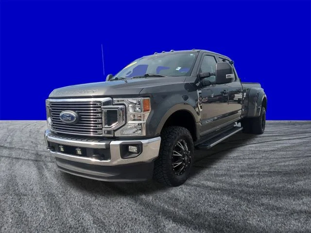 Certified Used 2020 Magnetic Metallic Ford Lariat image 8