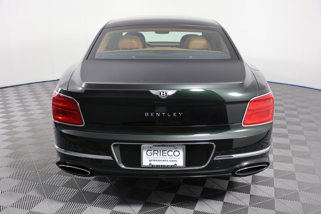 Used 2021 Black Bentley W12 image 7