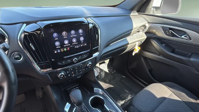 Used 2023 White Chevrolet LT image 24