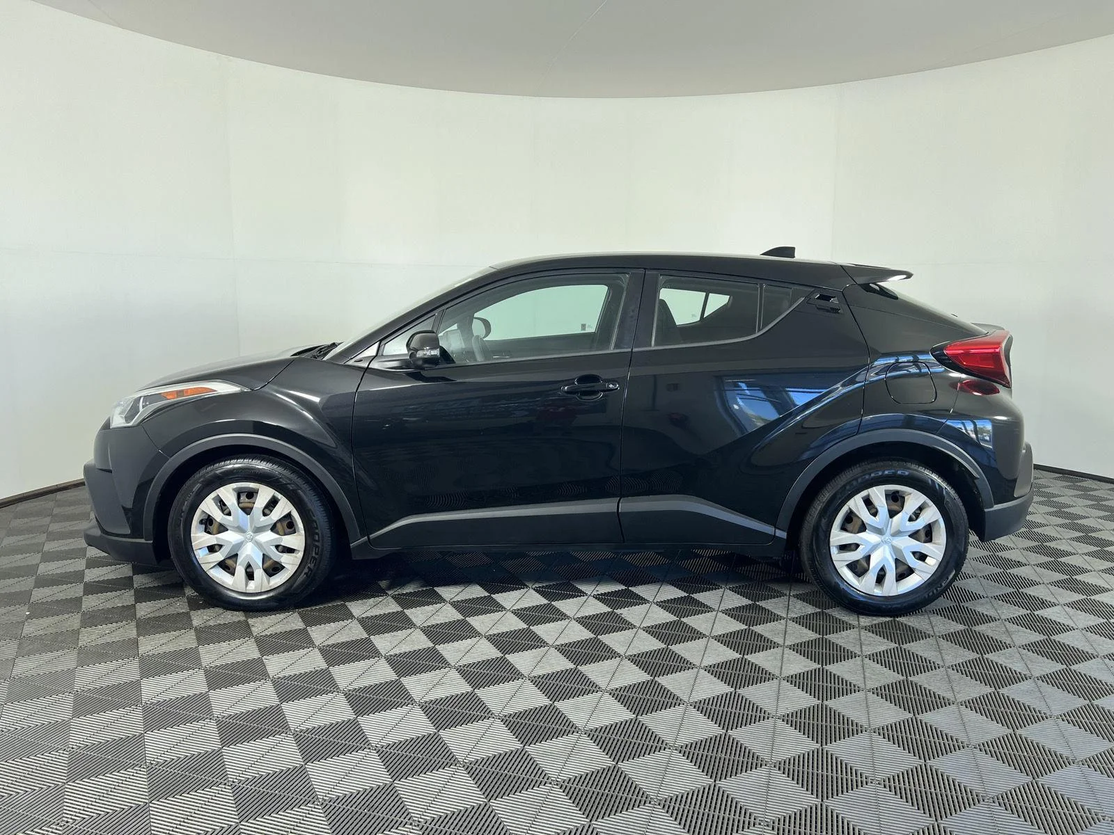 Used 2019 Black Sand Pearl Toyota LE image 6