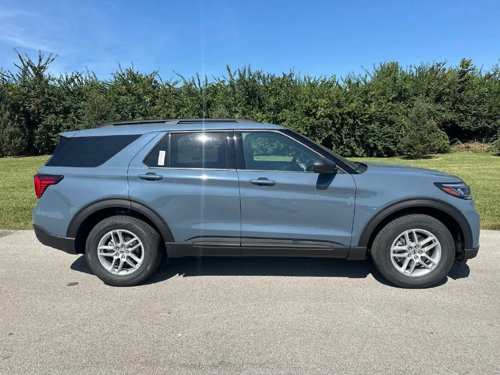 New 2027 Blue Ford Active image 5