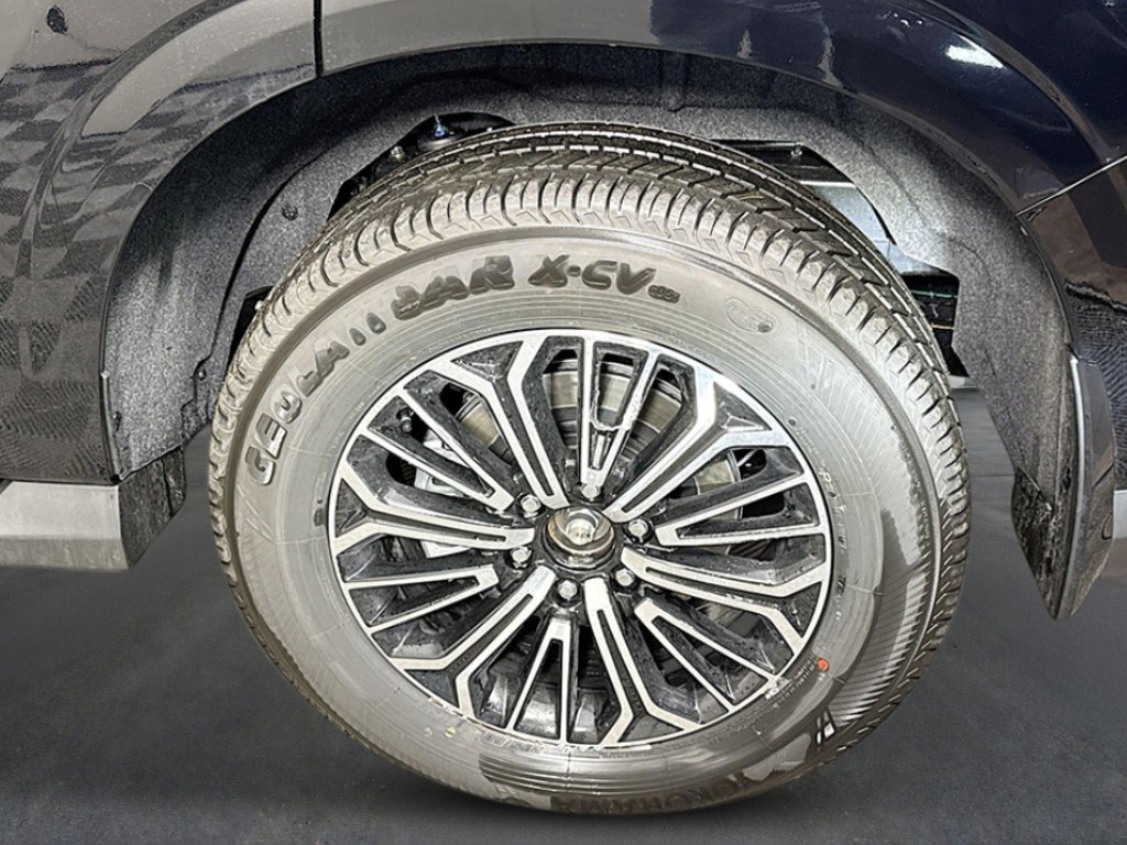 2026 Nissan Armada SL - Photo 9