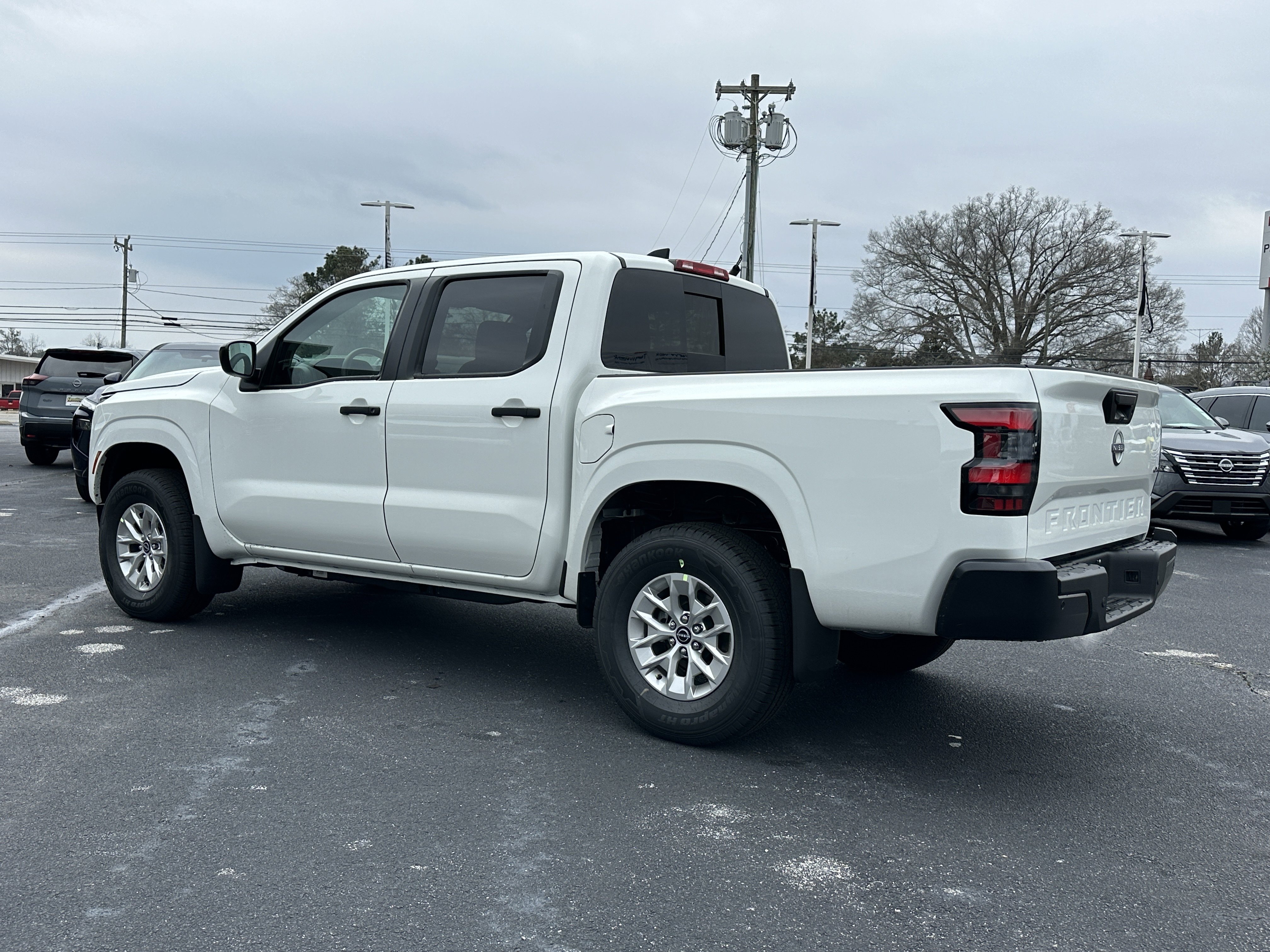 New 2026 Glacier White Nissan S image 6