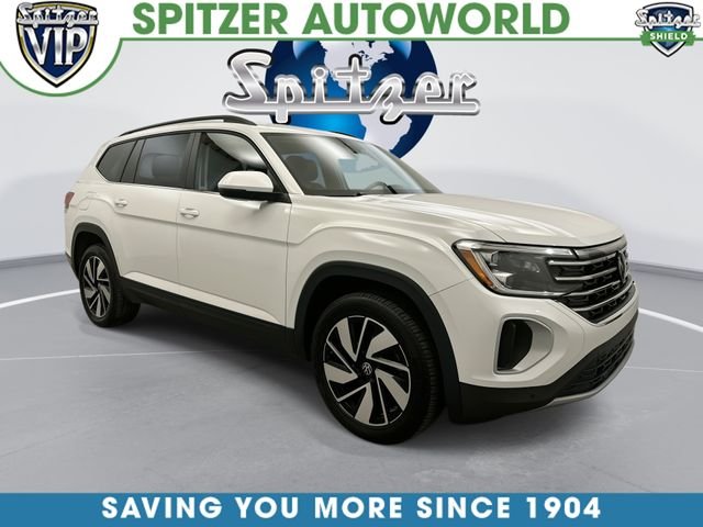 Used 2024  Volkswagen 2.0T SE w/Technology image 1
