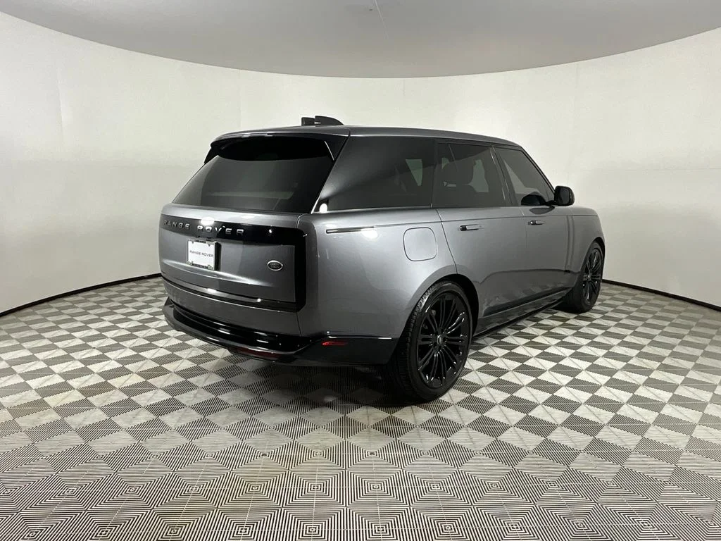 Certified Used 2023 Gray Land Rover SE image 4