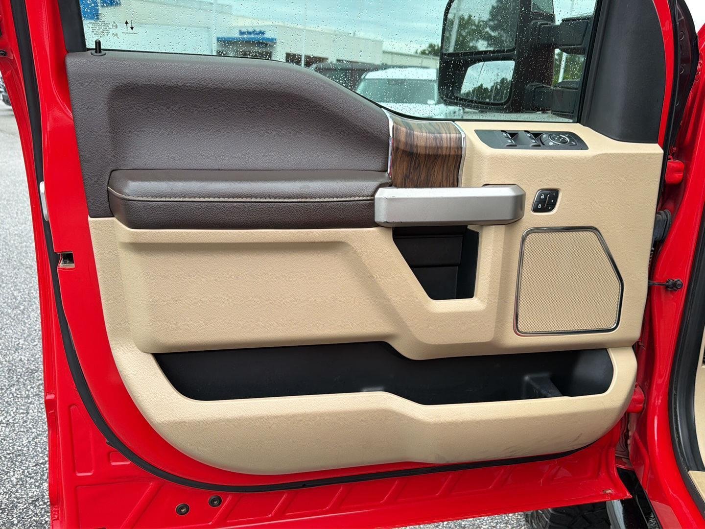 Used 2020 Race Red Ford LARIAT image 17
