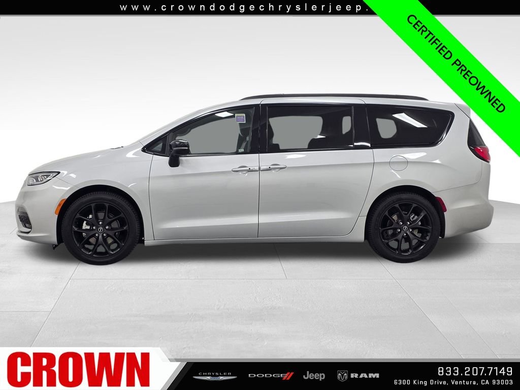 Used 2026 Silver Chrysler Limited image 4
