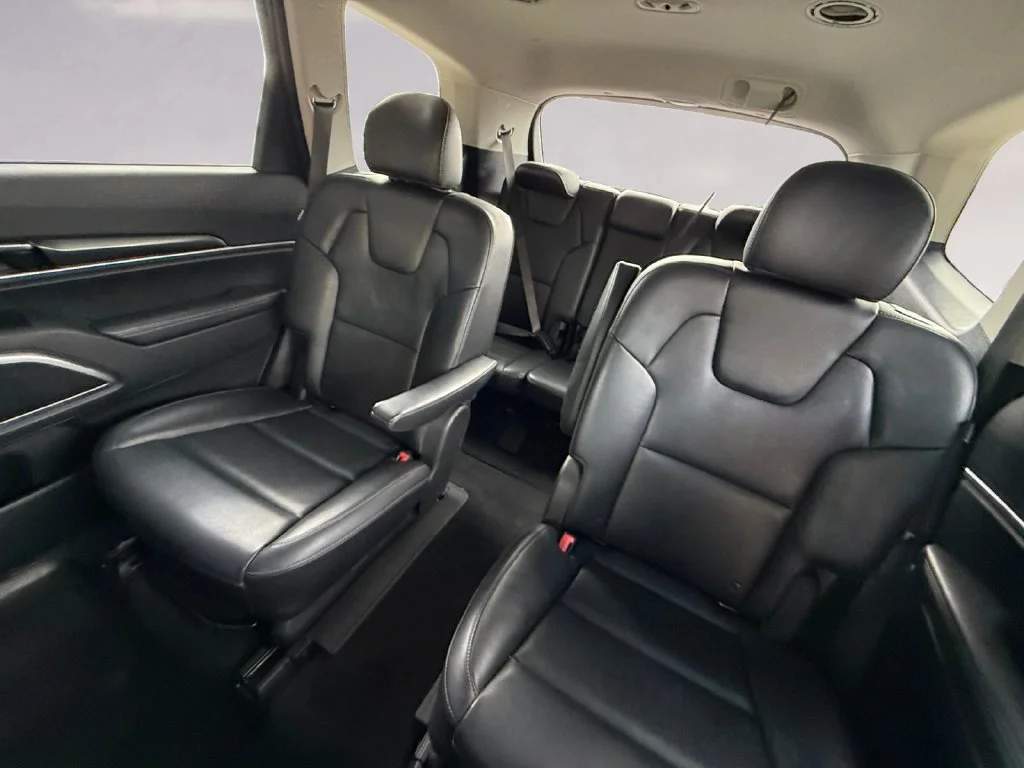 2025 Kia Telluride S - Photo 16