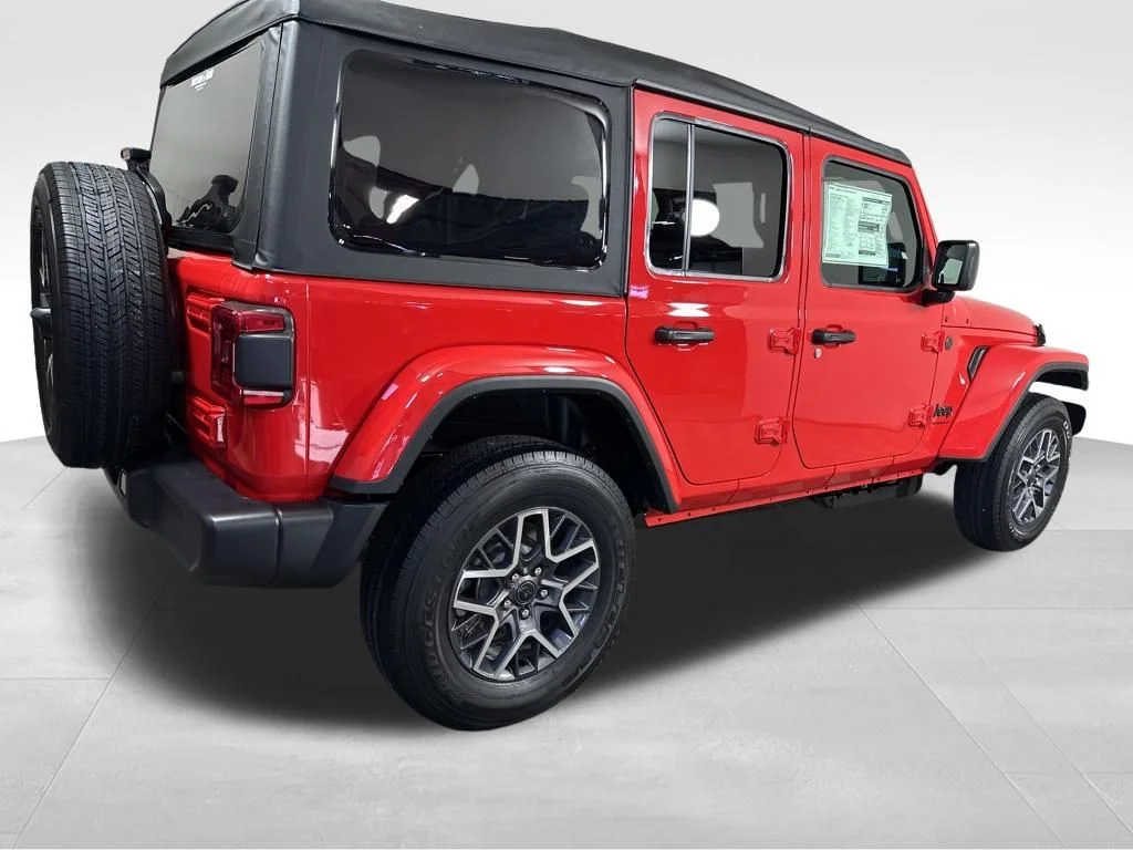 New 2026 Firecracker Red Clear-Coat Exterior Paint Jeep Sahara image 10