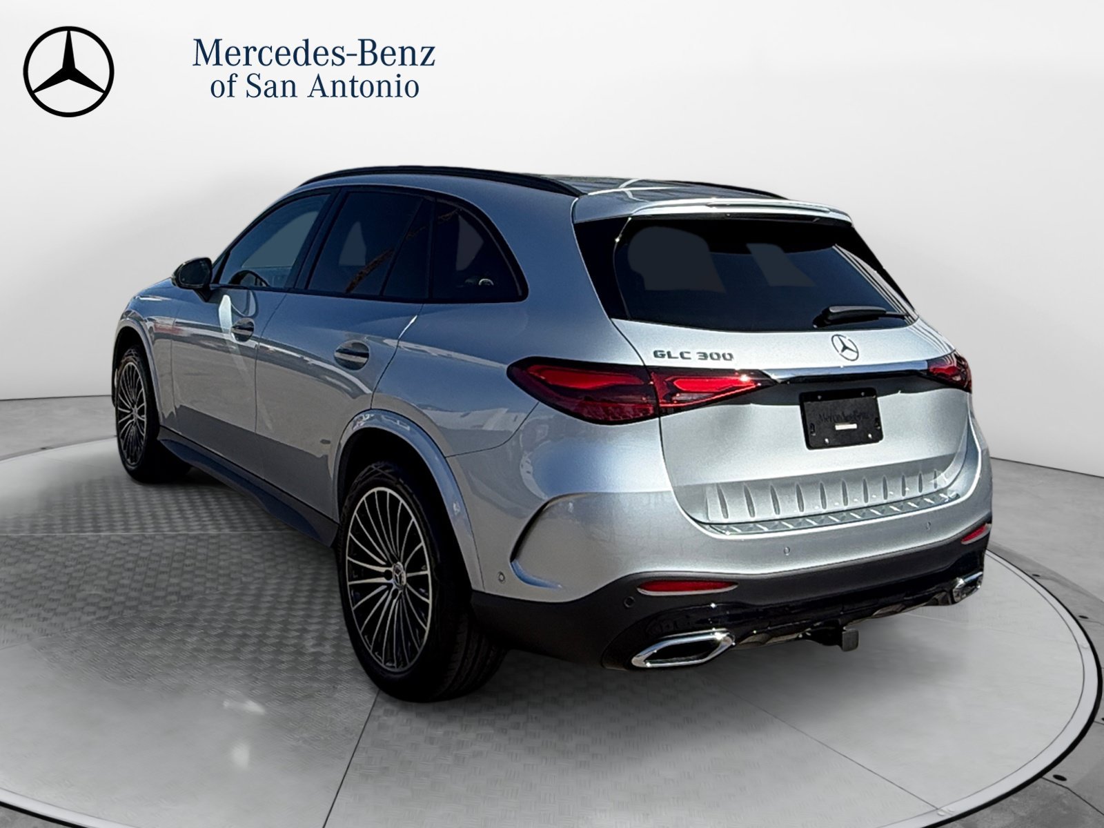 New 2027 Cirrus Silver Metallic Mercedes-Benz GLC 300 image 30