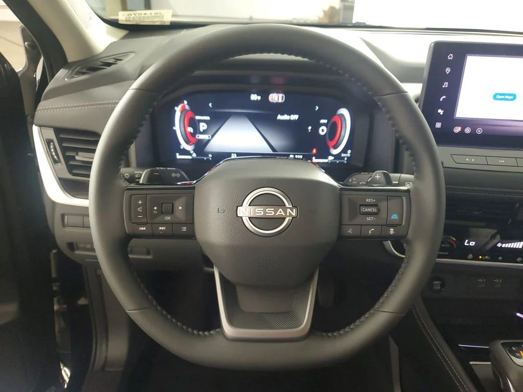 New 2026 Black Nissan Platinum image 21