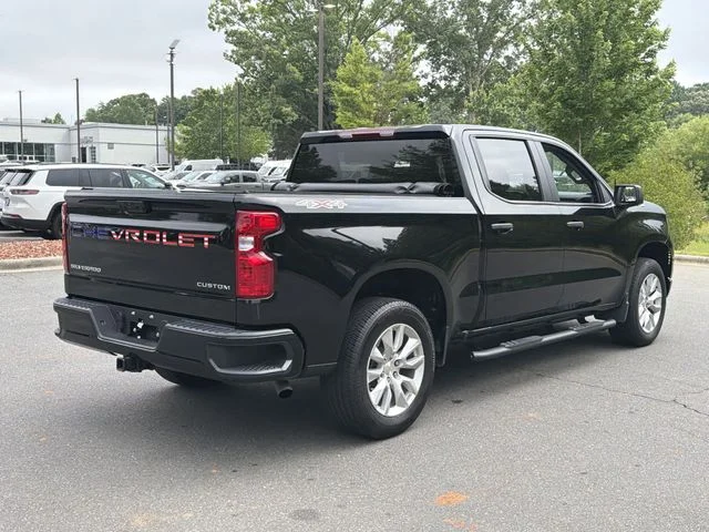 Used 2025 Black Chevrolet Custom image 13