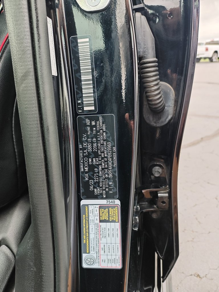 Used 2023 Black Kia GT image 25