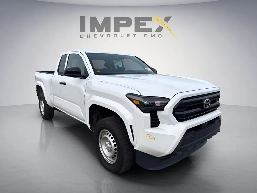 Used 2025 White Toyota SR image 7