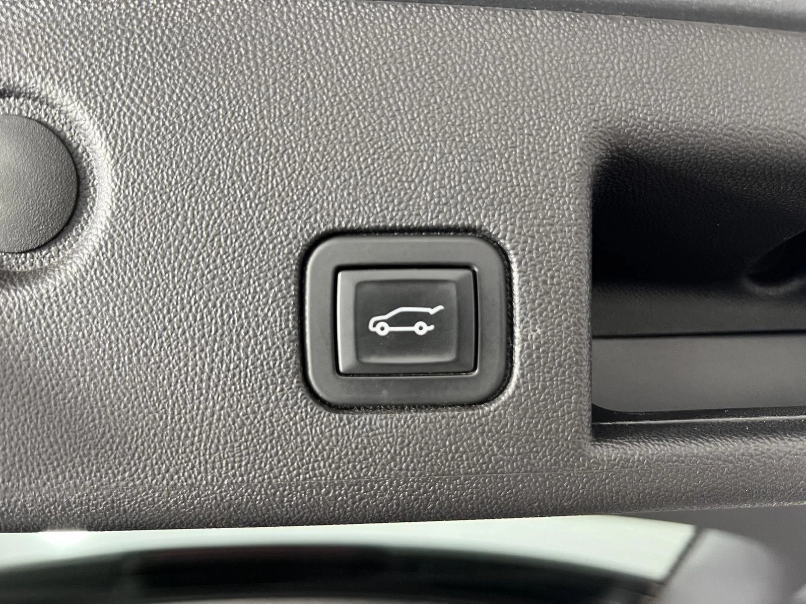 Used 2024 Sterling Gray Metallic Chevrolet LT image 22