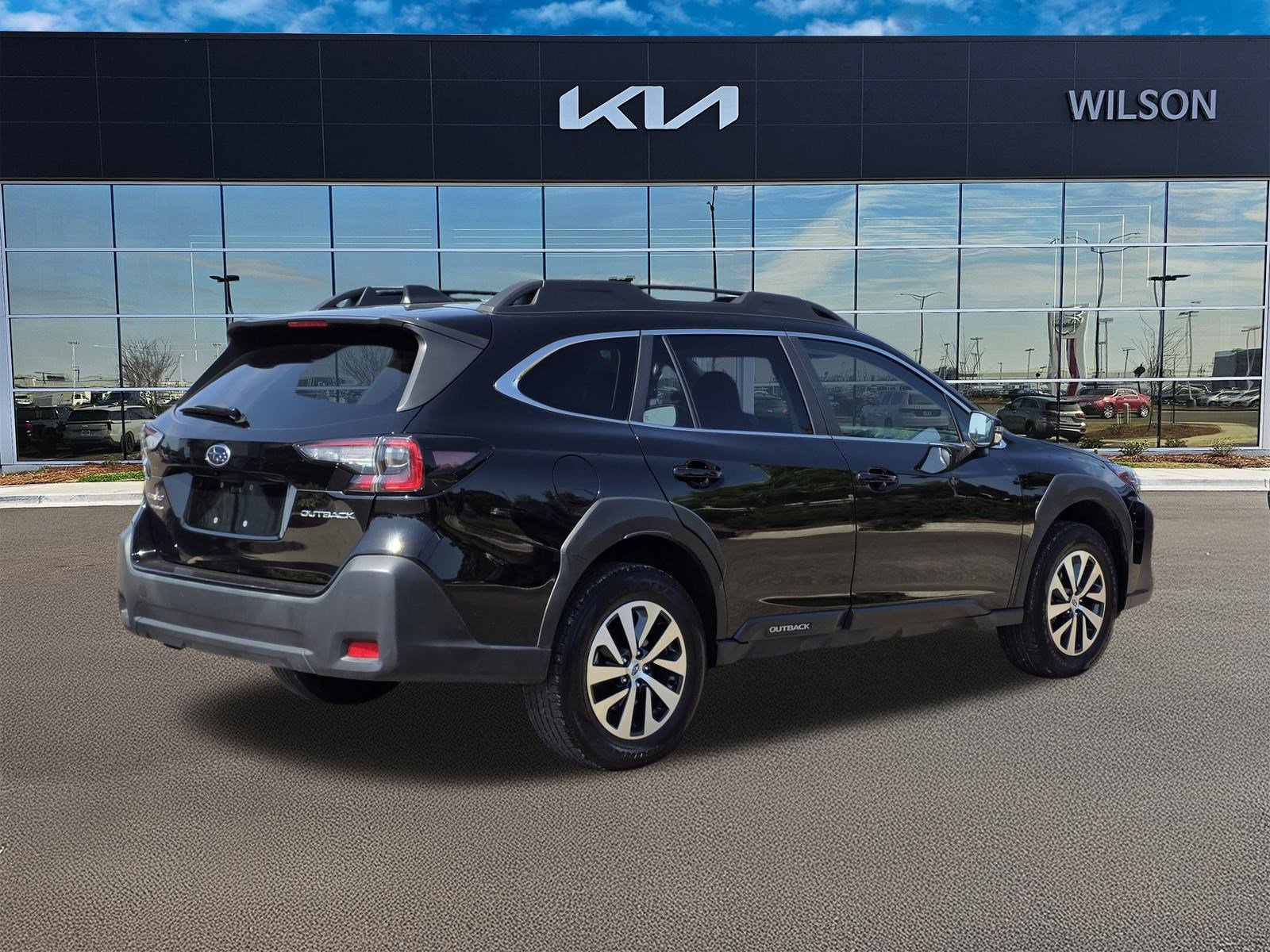 Used 2024 Crystal Black Silica Subaru Premium image 4
