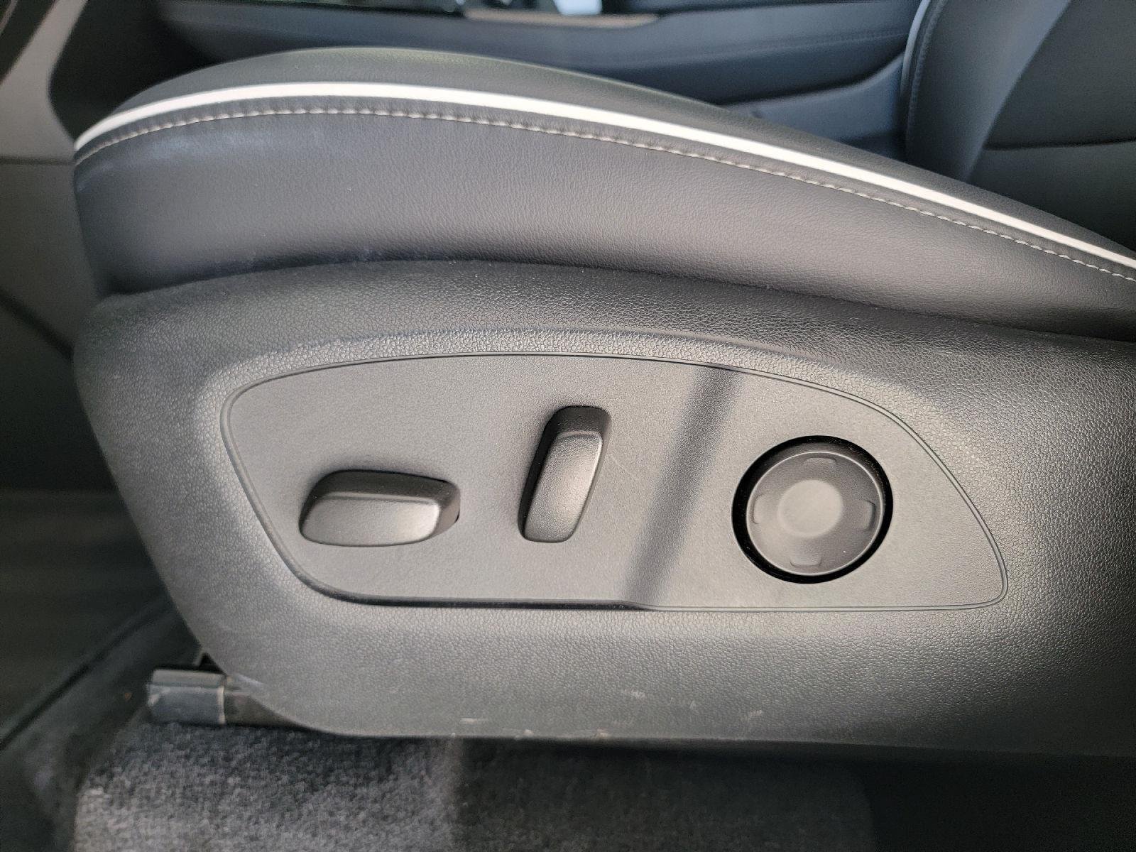 2025 Buick Enclave Preferred - Photo 15