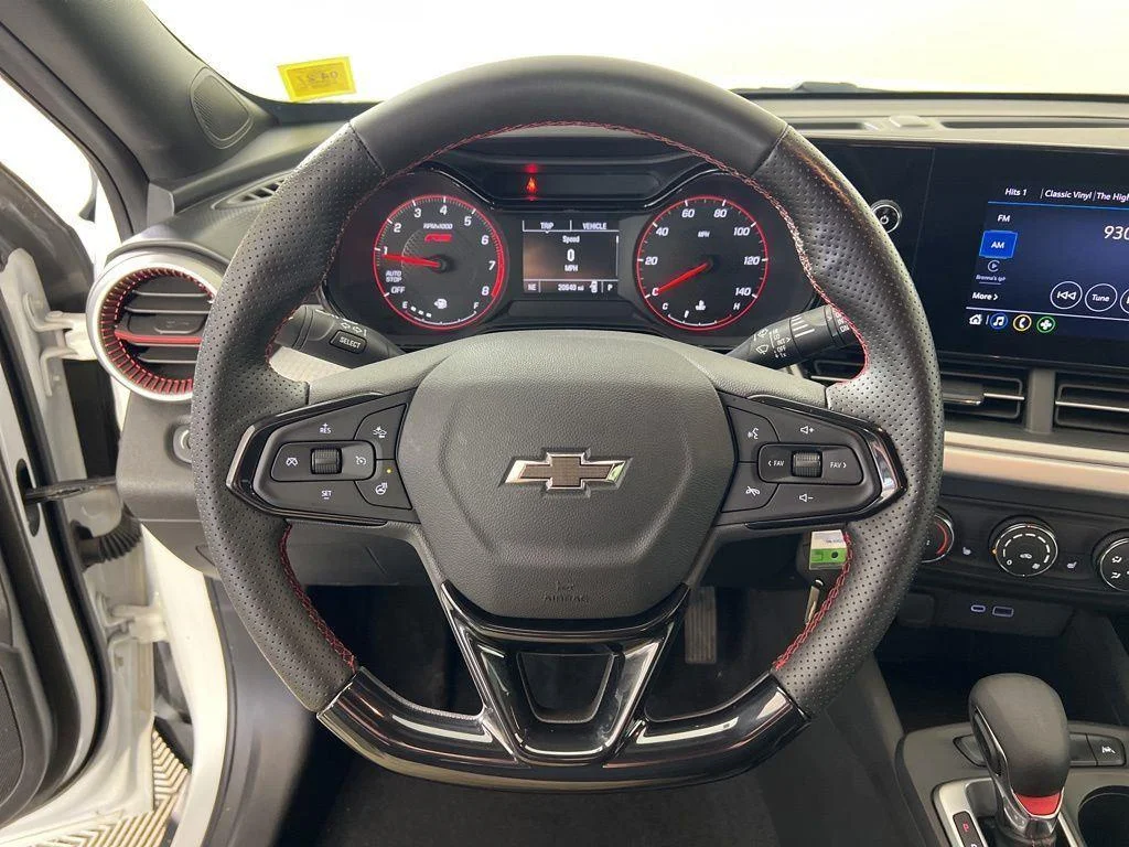 Used 2024 Summit White Chevrolet 1RS image 8