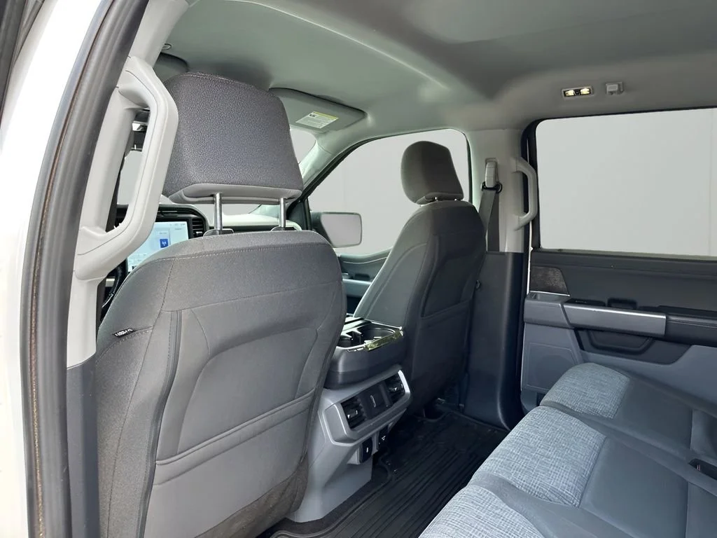 Used 2022 White Ford XLT image 20