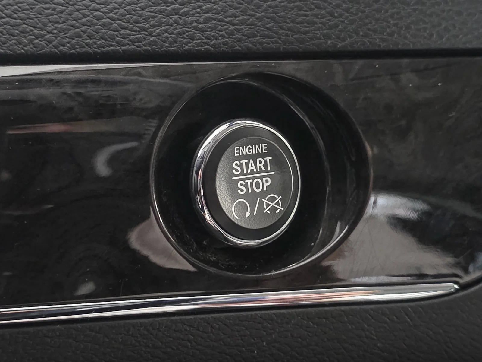 Used 2013 Black Chrysler Touring-L image 49