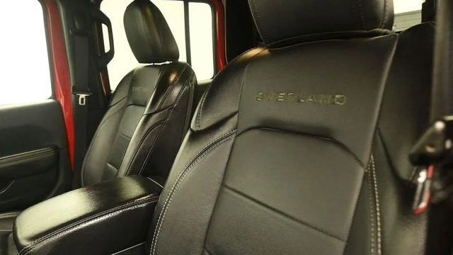 Used 2020 Red Clearcoat Jeep Overland image 21