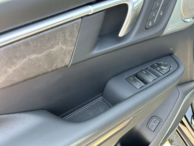 2026 Buick Enclave Avenir - Photo 27