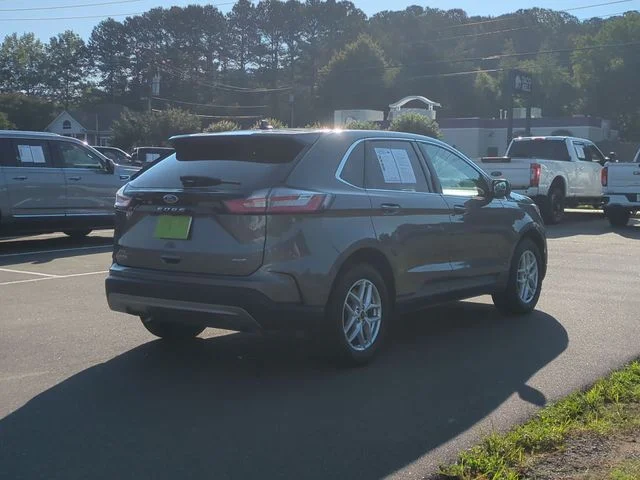 Used 2024 Gray Ford SEL image 13