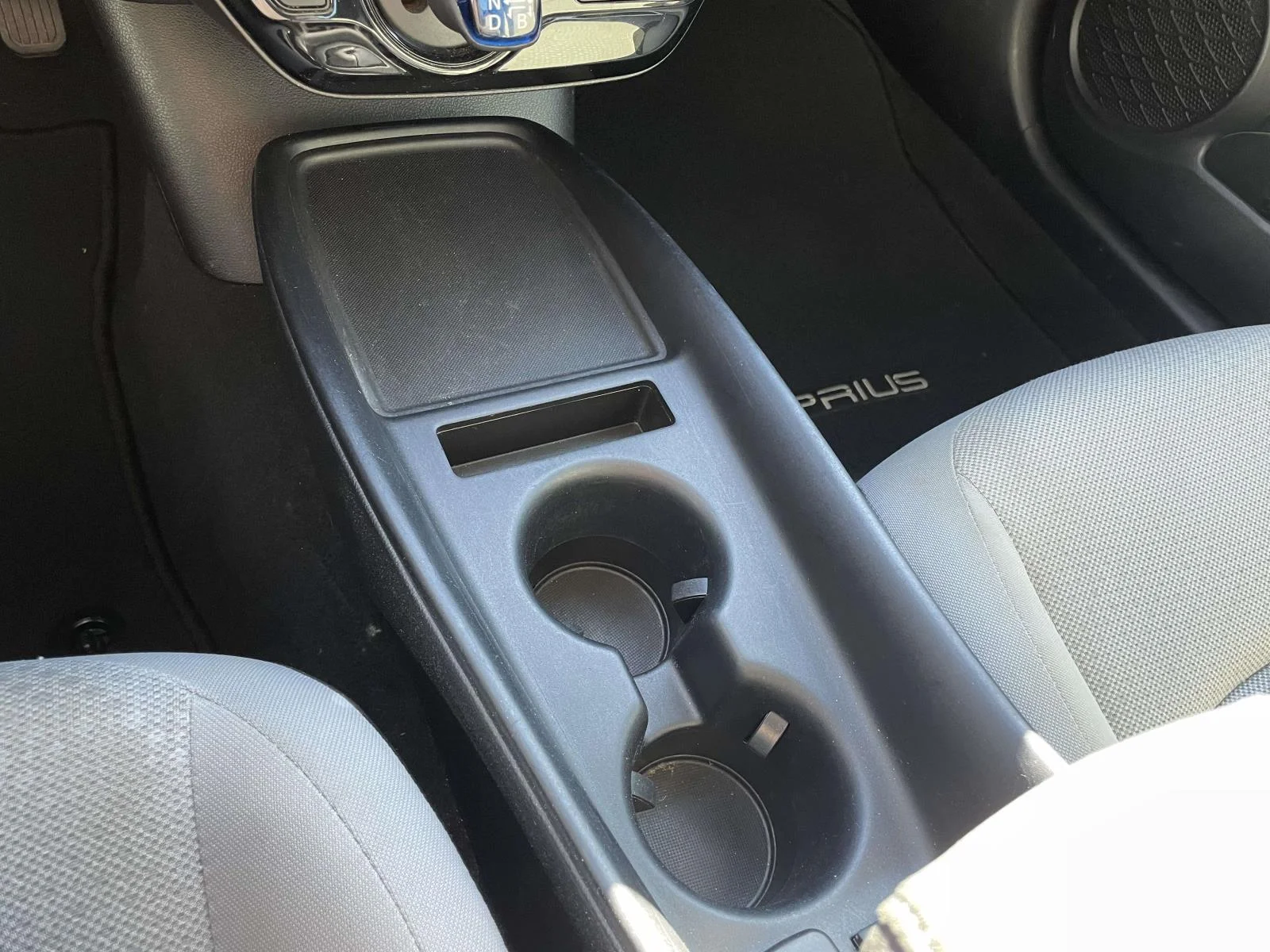 Used 2019 Blizzard Pearl Toyota LE image 20