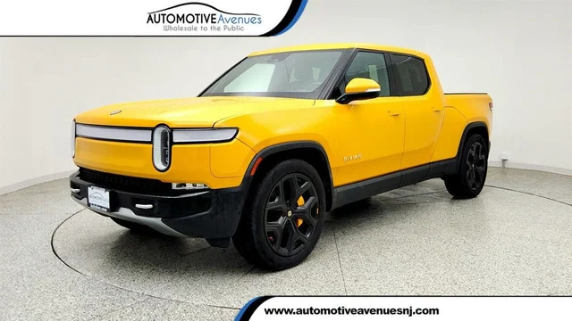 2022 Rivian R1T Adventure Package AWD w/ Large Pack Battery & 22'' Sport Wheels
