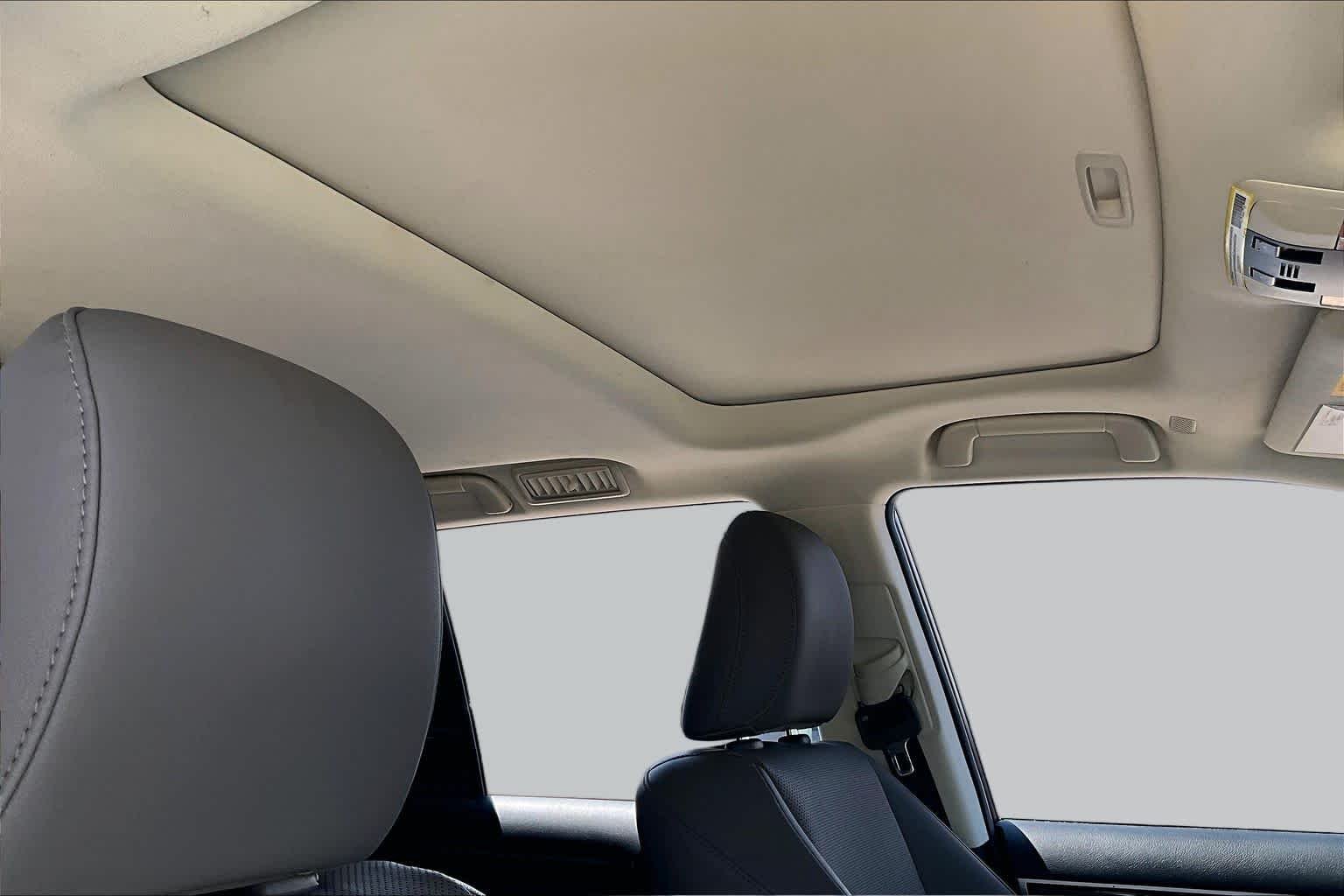 Used 2020 Starfire Pearl Lexus Premium image 11