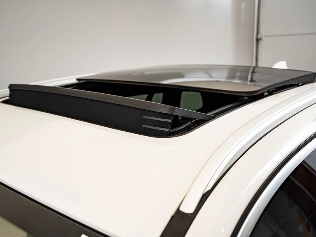 Used 2019 Alpine White BMW xDrive30i image 14