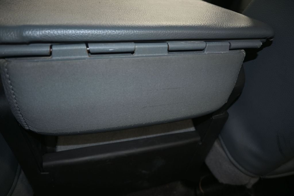 Used 2016 Gray Ford XL image 17