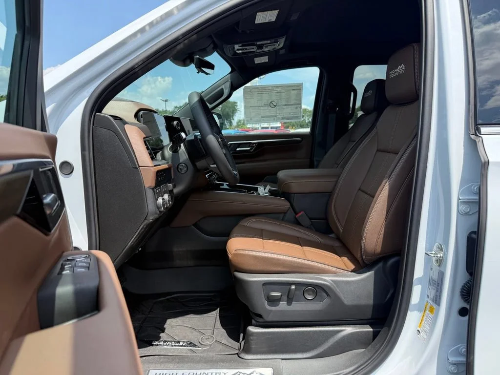 2026 Chevrolet Suburban High Country - Photo 17